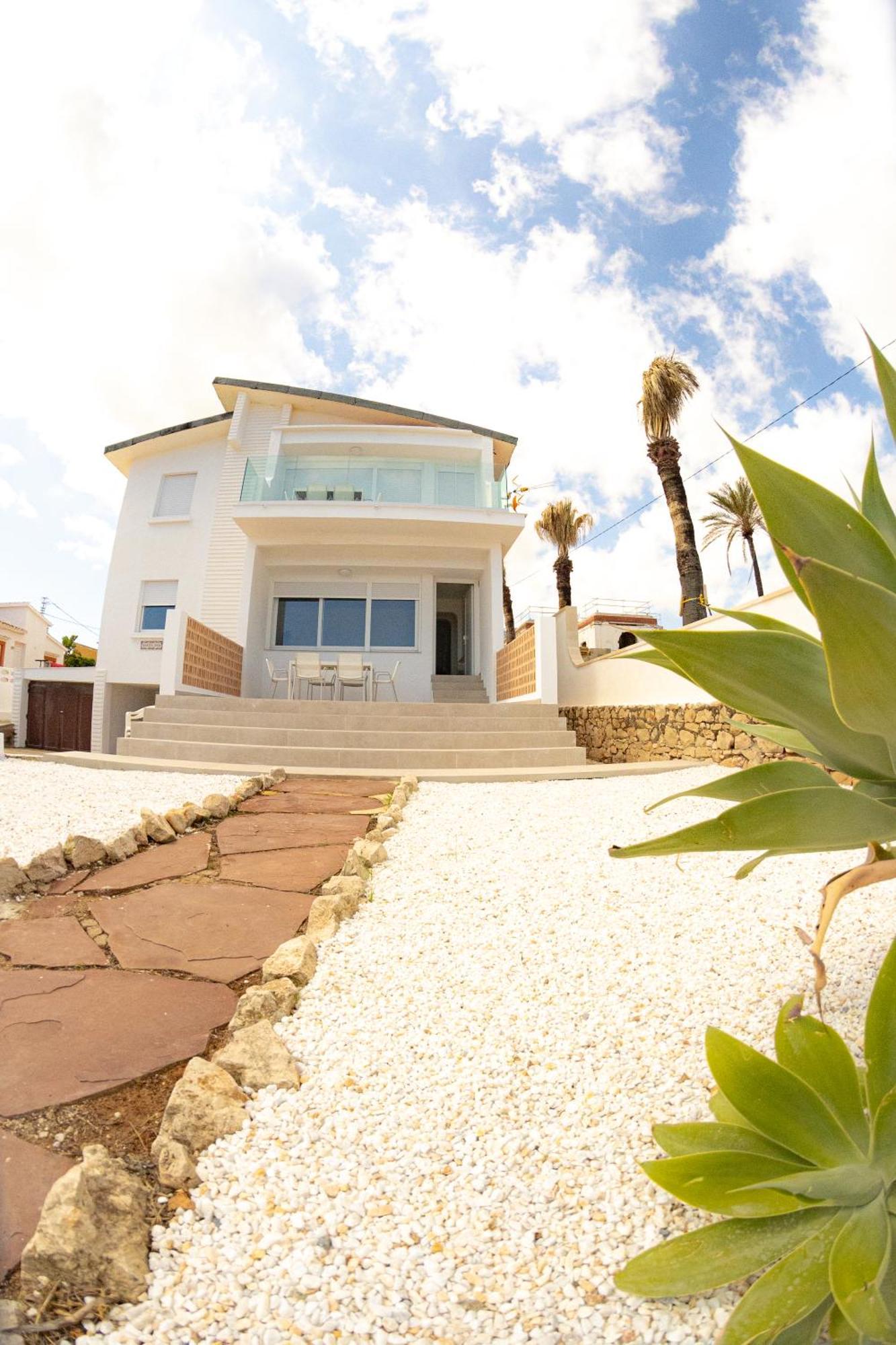 Vistas Y Terraza Panoramica Frente Al Mar En Denia, Las Rotas エクステリア 写真